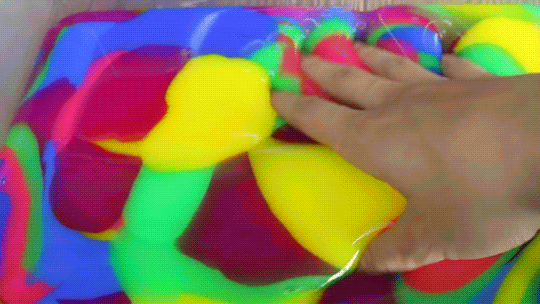 NEW OPTICAL ILLUSION GIFS 0BS5DkUX