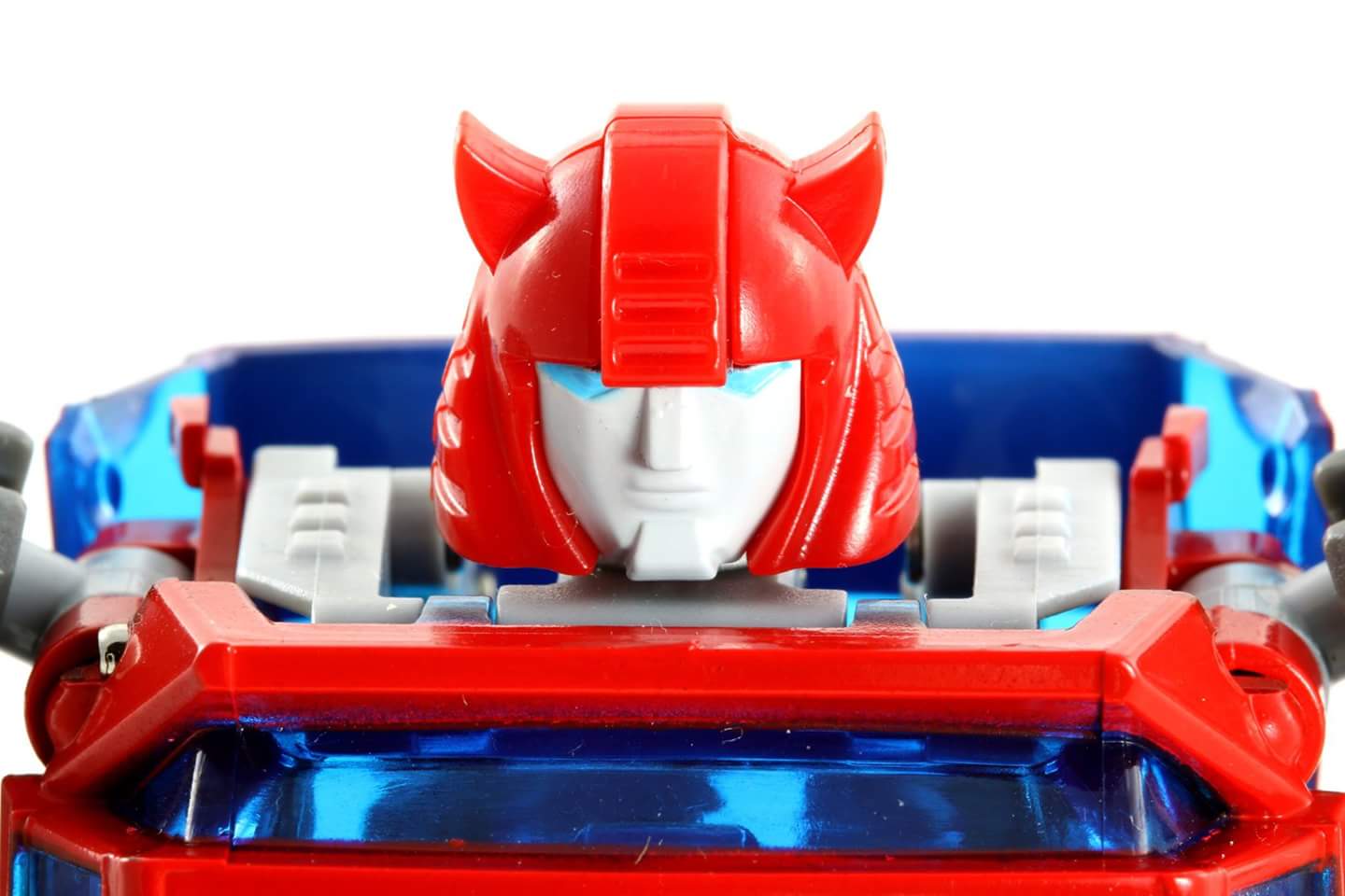 [ACE Collectables] Produit Tiers - Minibots MP - ACE-01 Tumbler (aka Cliffjumper/Matamore), ACE-02 Hiccups (aka Hubcap/Virevolto), ACE-03 Trident (aka Seaspray/Embruns) 97pHKvub
