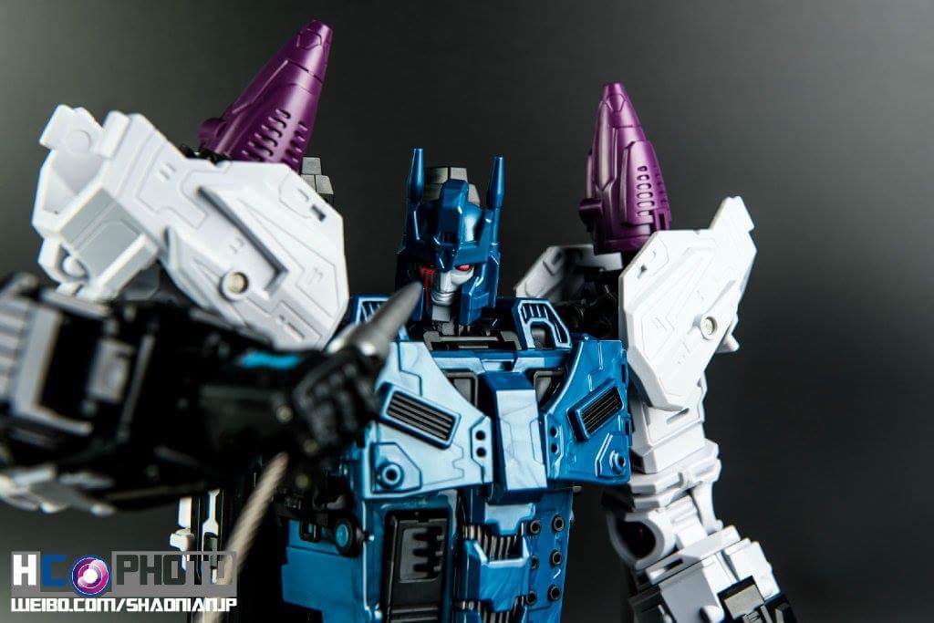 [Mastermind Creations] Produit Tiers - R-17 Carnifex - aka Overlord (TF Masterforce) - Page 3 GV9GAfhe