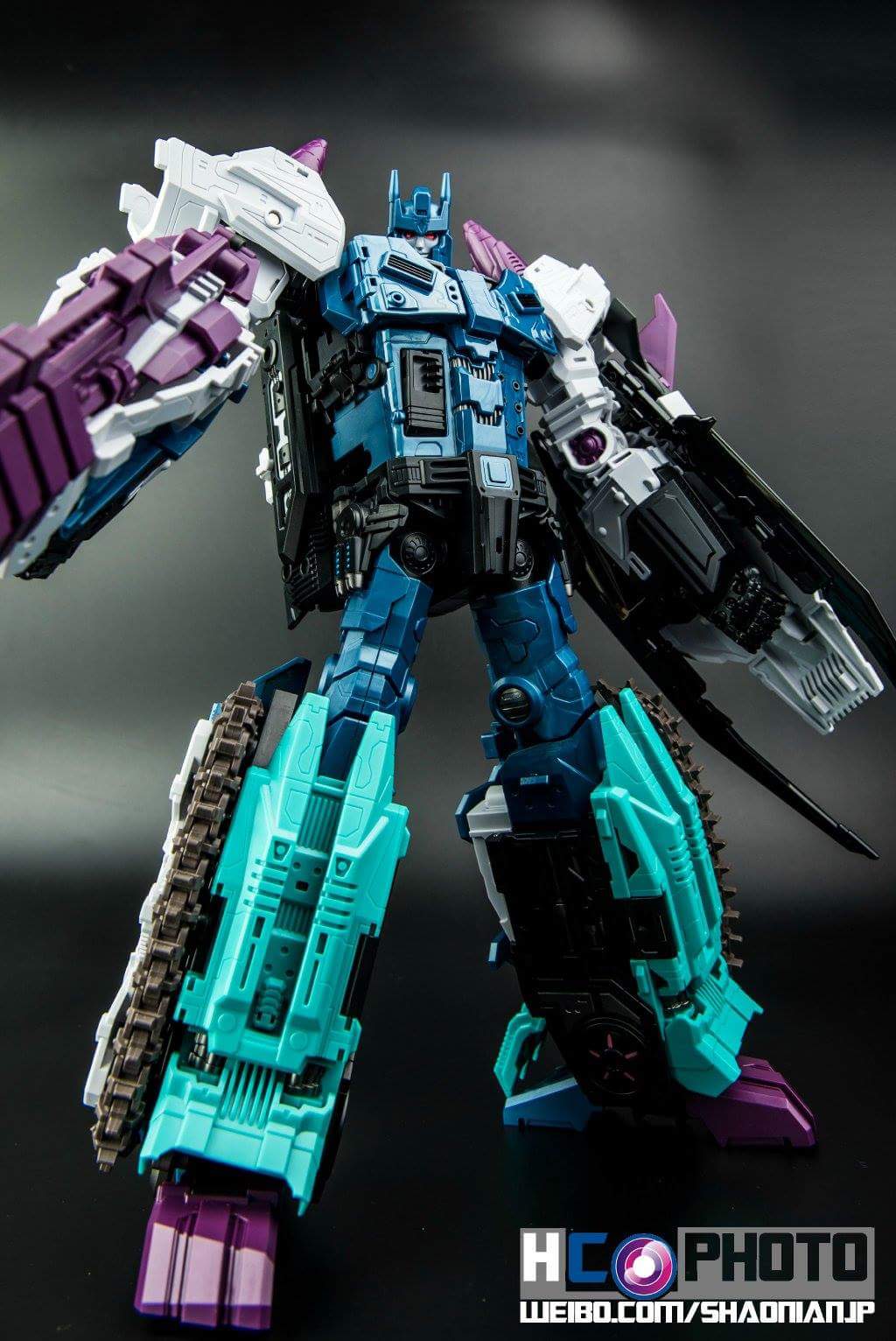 [Mastermind Creations] Produit Tiers - R-17 Carnifex - aka Overlord (TF Masterforce) - Page 3 HA1ywJfs