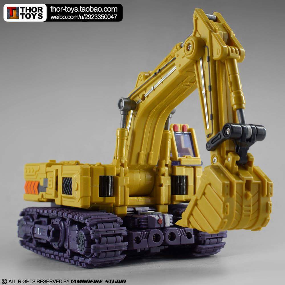 [Toyworld] Produit Tiers - Jouet TW-C Constructor aka Devastator/Dévastateur (Version vert G1 et jaune G2) - Page 8 KqlHlHap