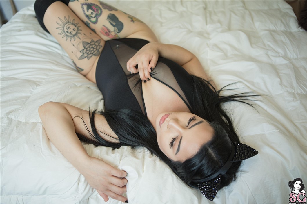 Synthee suicide black hair